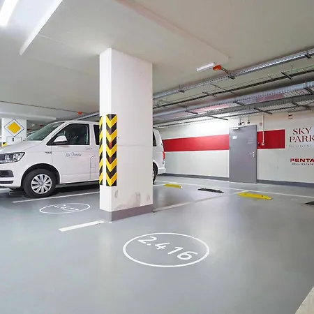 Daire Sky Park Tower 2, Luxury With Free Parking Bratislava