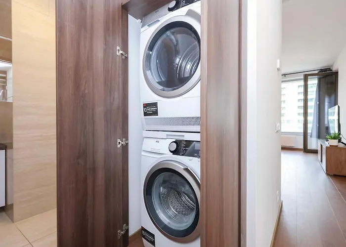 Appartement Sky Park Tower 2, Luxury With Free Parking Bratislava