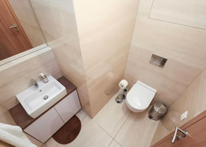 Sky Park Tower 2, Luxury With Free Parking 브라티슬라바