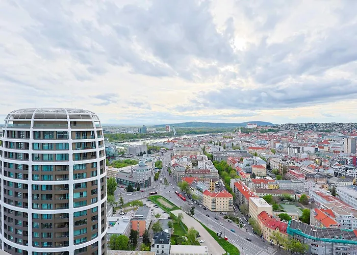 Sky Park Tower 2, Luxury With Free Parking Bratislava